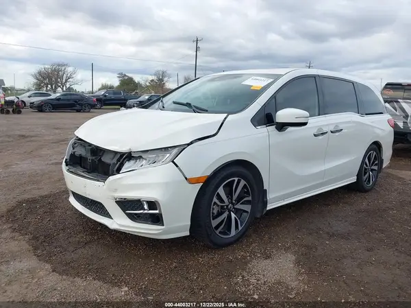 5FNRL6H93JB050043 2018 HONDA ODYSSEY - Image 2