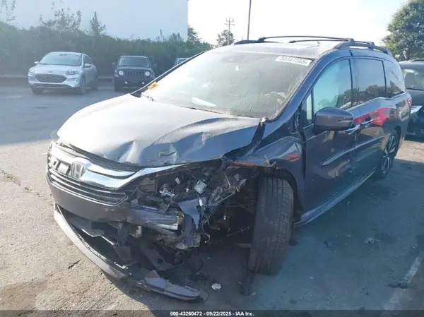 5FNRL6H93JB071765 2018 HONDA ODYSSEY - Image 2