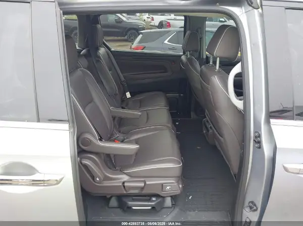 5FNRL6H93PB001238 2023 HONDA ODYSSEY - Image 8