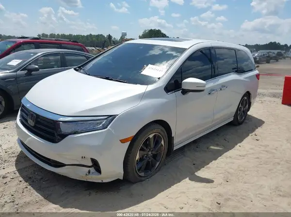 5FNRL6H93PB008755 2023 HONDA ODYSSEY - Image 2