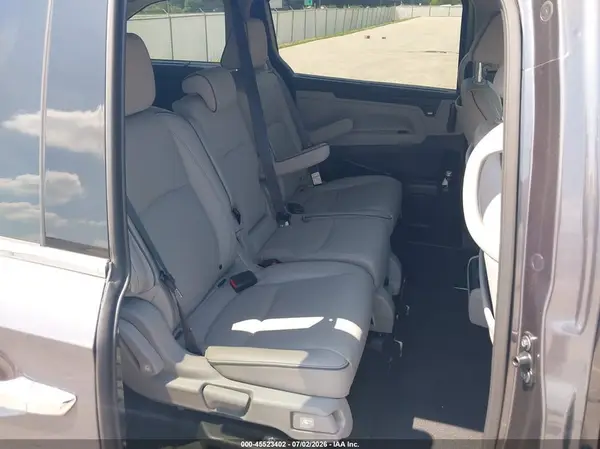 5FNRL6H93PB056756 2023 HONDA ODYSSEY - Image 8