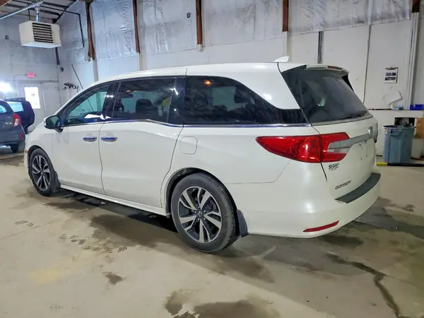 5FNRL6H94JB008092 2018 HONDA ODYSSEY - Image 2