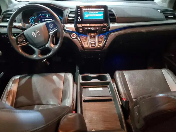 5FNRL6H94JB008092 2018 HONDA ODYSSEY - Image 8