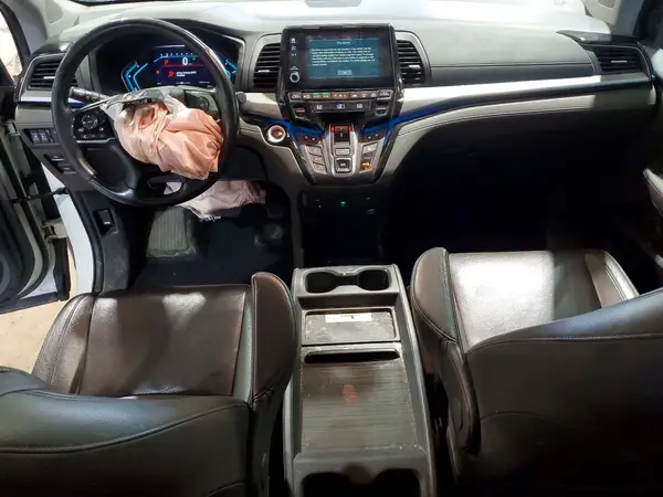 5FNRL6H94JB008710 2018 HONDA ODYSSEY - Image 8