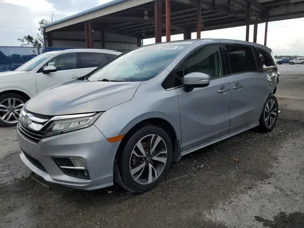 5FNRL6H94JB013762 2018 HONDA ODYSSEY - Image 1