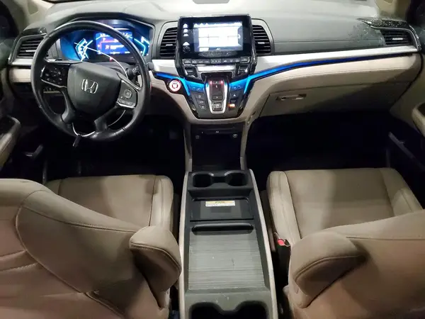 5FNRL6H94JB031503 2018 HONDA ODYSSEY - Image 8