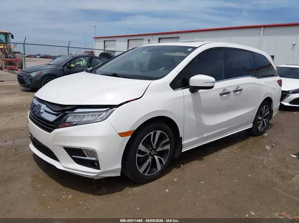 5FNRL6H94JB038290 2018 HONDA ODYSSEY - Image 2