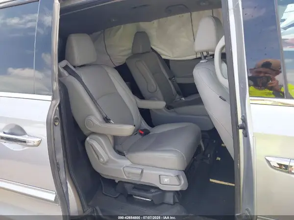 5FNRL6H94JB048754 2018 HONDA ODYSSEY - Image 8