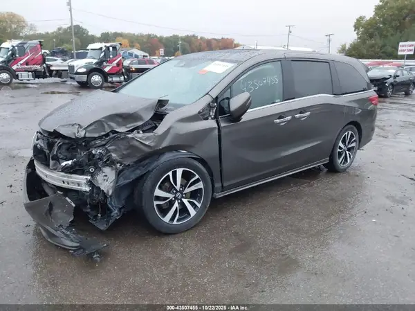 5FNRL6H94JB054974 2018 HONDA ODYSSEY - Image 2