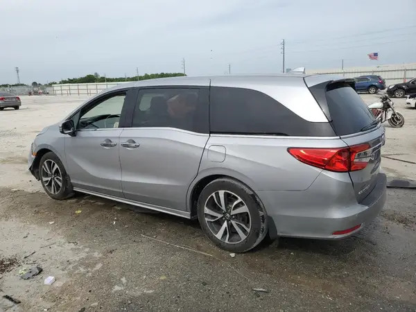 5FNRL6H94JB069054 2018 HONDA ODYSSEY - Image 2