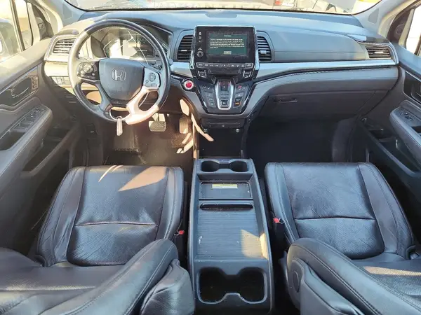 5FNRL6H94JB071354 2018 HONDA ODYSSEY - Image 8