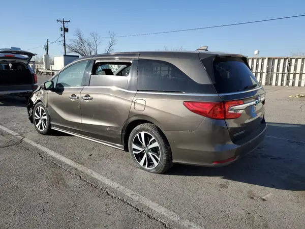 5FNRL6H94JB075727 2018 HONDA ODYSSEY - Image 2