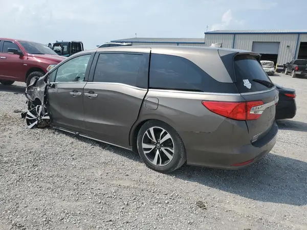 5FNRL6H94JB104675 2018 HONDA ODYSSEY - Image 2
