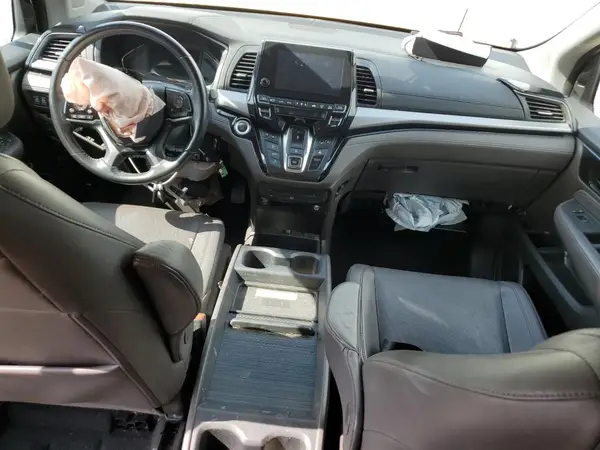 5FNRL6H94JB104725 2018 HONDA ODYSSEY - Image 8