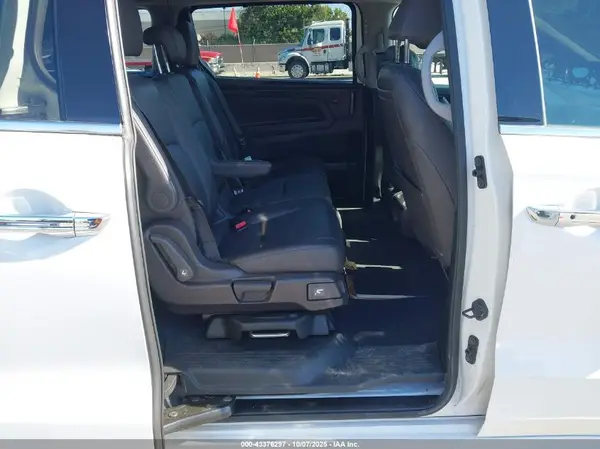 5FNRL6H94KB103978 2019 HONDA ODYSSEY - Image 8