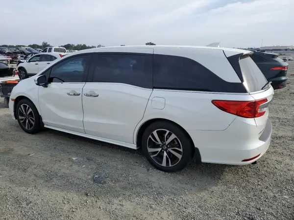 5FNRL6H95JB000504 2018 HONDA ODYSSEY - Image 2