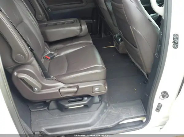 5FNRL6H95JB011714 2018 HONDA ODYSSEY - Image 8