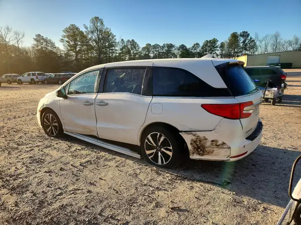 5FNRL6H95JB013060 2018 HONDA ODYSSEY - Image 2