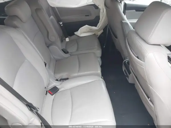 5FNRL6H95JB051582 2018 HONDA ODYSSEY - Image 8