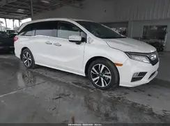 5FNRL6H95JB059519 2018 HONDA ODYSSEY
