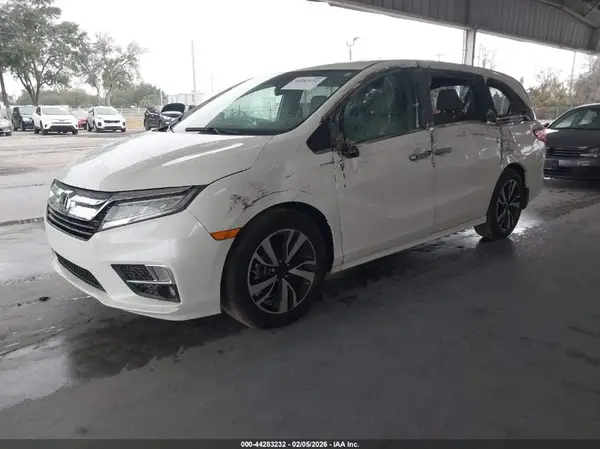 5FNRL6H95JB059519 2018 HONDA ODYSSEY - Image 2