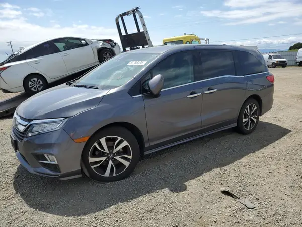 5FNRL6H95JB062176 2018 HONDA ODYSSEY - Image 1