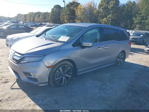 5FNRL6H95JB073288 2018 HONDA ODYSSEY - Image 2