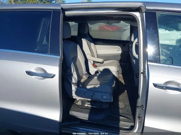 5FNRL6H95JB073288 2018 HONDA ODYSSEY - Image 8