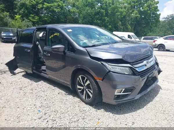5FNRL6H95JB0H7952 2018 HONDA ODYSSEY - Image 1