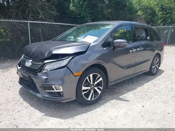 5FNRL6H95JB0H7952 2018 HONDA ODYSSEY - Image 2