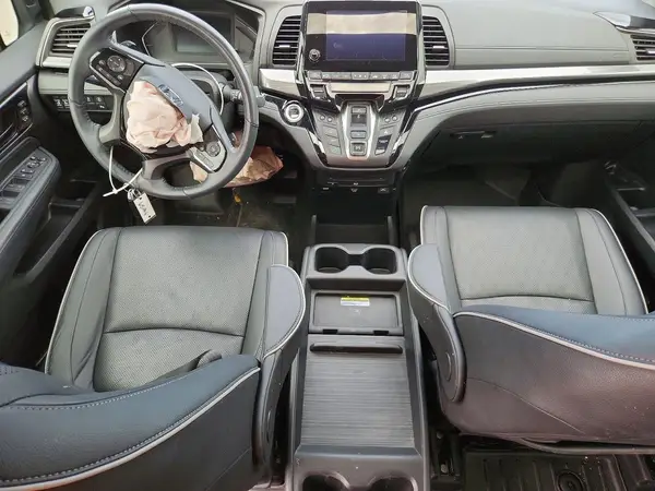 5FNRL6H95PB017599 2023 HONDA ODYSSEY - Image 8