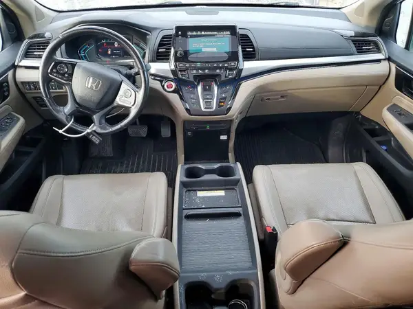 5FNRL6H96JB000561 2018 HONDA ODYSSEY - Image 8