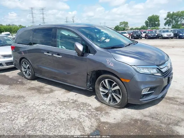 5FNRL6H96JB010877 2018 HONDA ODYSSEY - Image 1