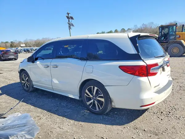 5FNRL6H96JB018669 2018 HONDA ODYSSEY - Image 2