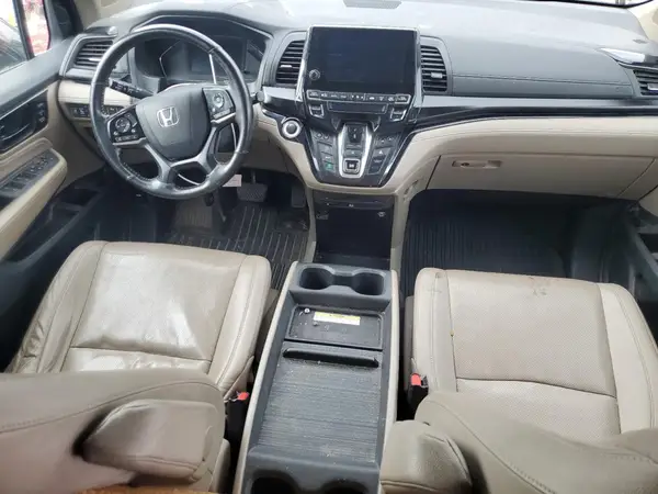 5FNRL6H96JB021717 2018 HONDA ODYSSEY - Image 8