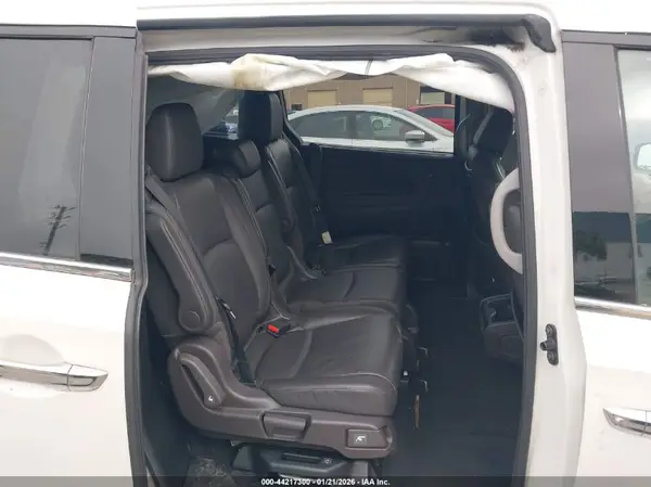 5FNRL6H96JB050067 2018 HONDA ODYSSEY - Image 8