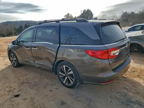 5FNRL6H96JB068102 2018 HONDA ODYSSEY - Image 2