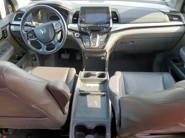 5FNRL6H96JB098815 2018 HONDA ODYSSEY - Image 8