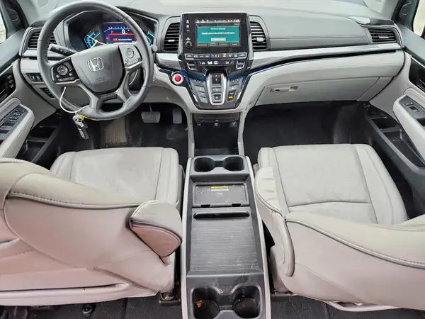5FNRL6H96PB064530 2023 HONDA ODYSSEY - Image 8