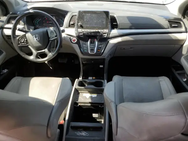 5FNRL6H97JB020592 2018 HONDA ODYSSEY - Image 8
