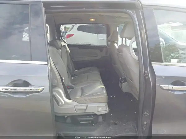 5FNRL6H97JB029910 2018 HONDA ODYSSEY - Image 8