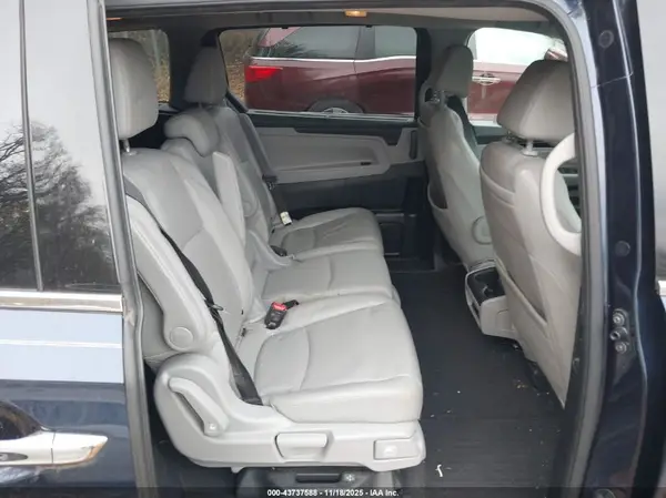5FNRL6H97JB046867 2018 HONDA ODYSSEY - Image 8