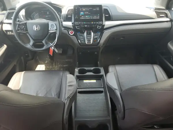 5FNRL6H97JB047632 2018 HONDA ODYSSEY - Image 8