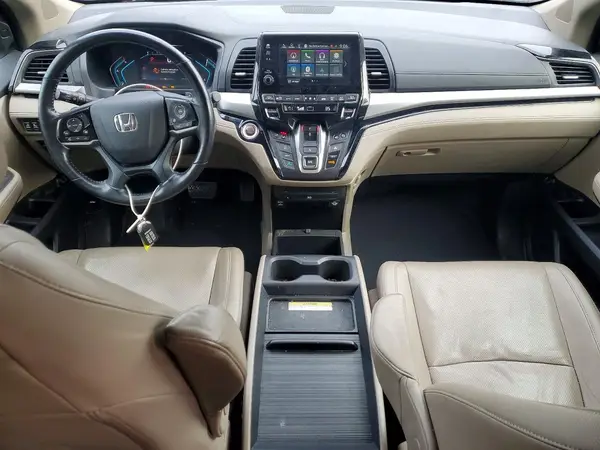 5FNRL6H97JB074068 2018 HONDA ODYSSEY - Image 8