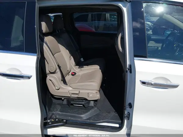 5FNRL6H97JB089993 2018 HONDA ODYSSEY - Image 8