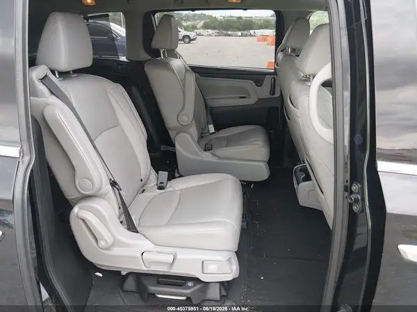 5FNRL6H97JB099746 2018 HONDA ODYSSEY - Image 8