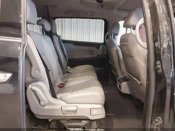 5FNRL6H98JB004045 2018 HONDA ODYSSEY - Image 8