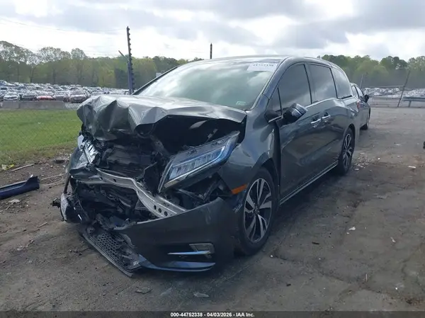 5FNRL6H98JB011545 2018 HONDA ODYSSEY - Image 2