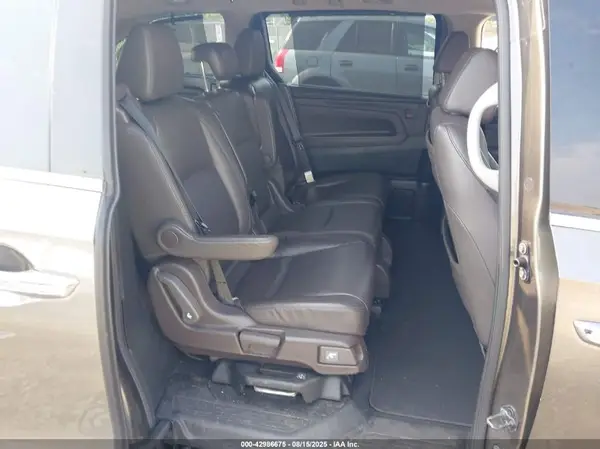 5FNRL6H98JB022920 2018 HONDA ODYSSEY - Image 8