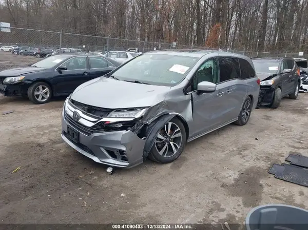 5FNRL6H98JB023680 2018 HONDA ODYSSEY - Image 2